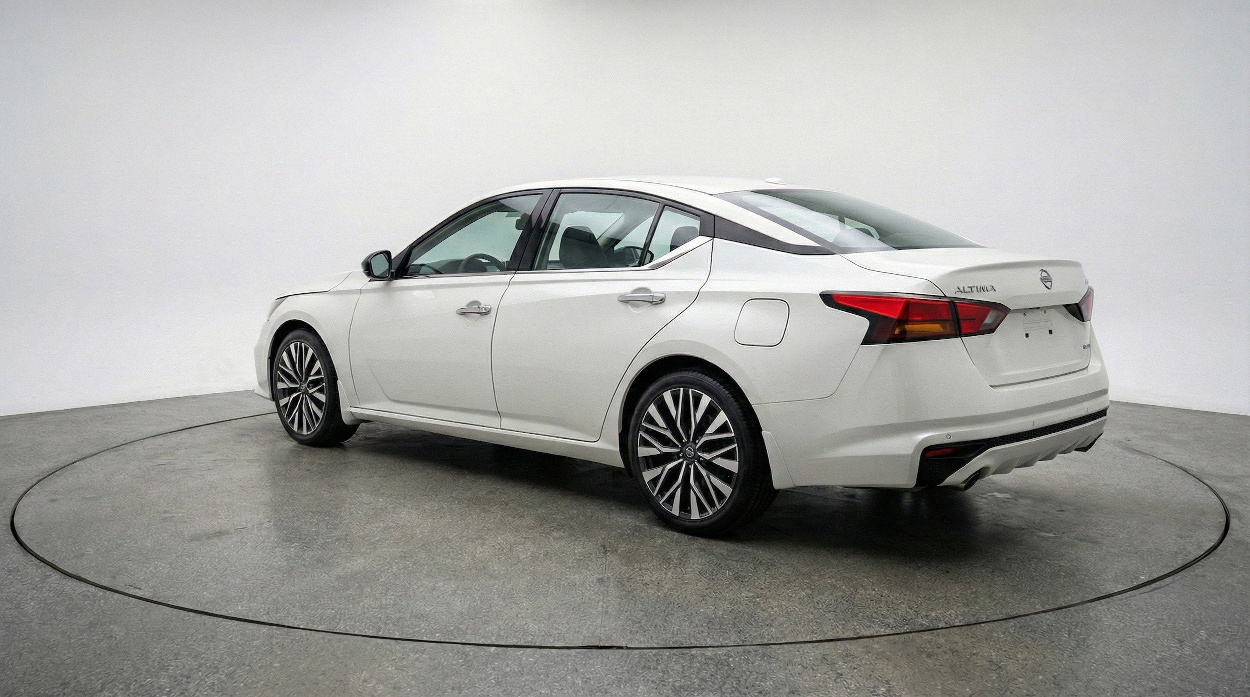 Thumbnail: 2025 Nissan Altima - 6