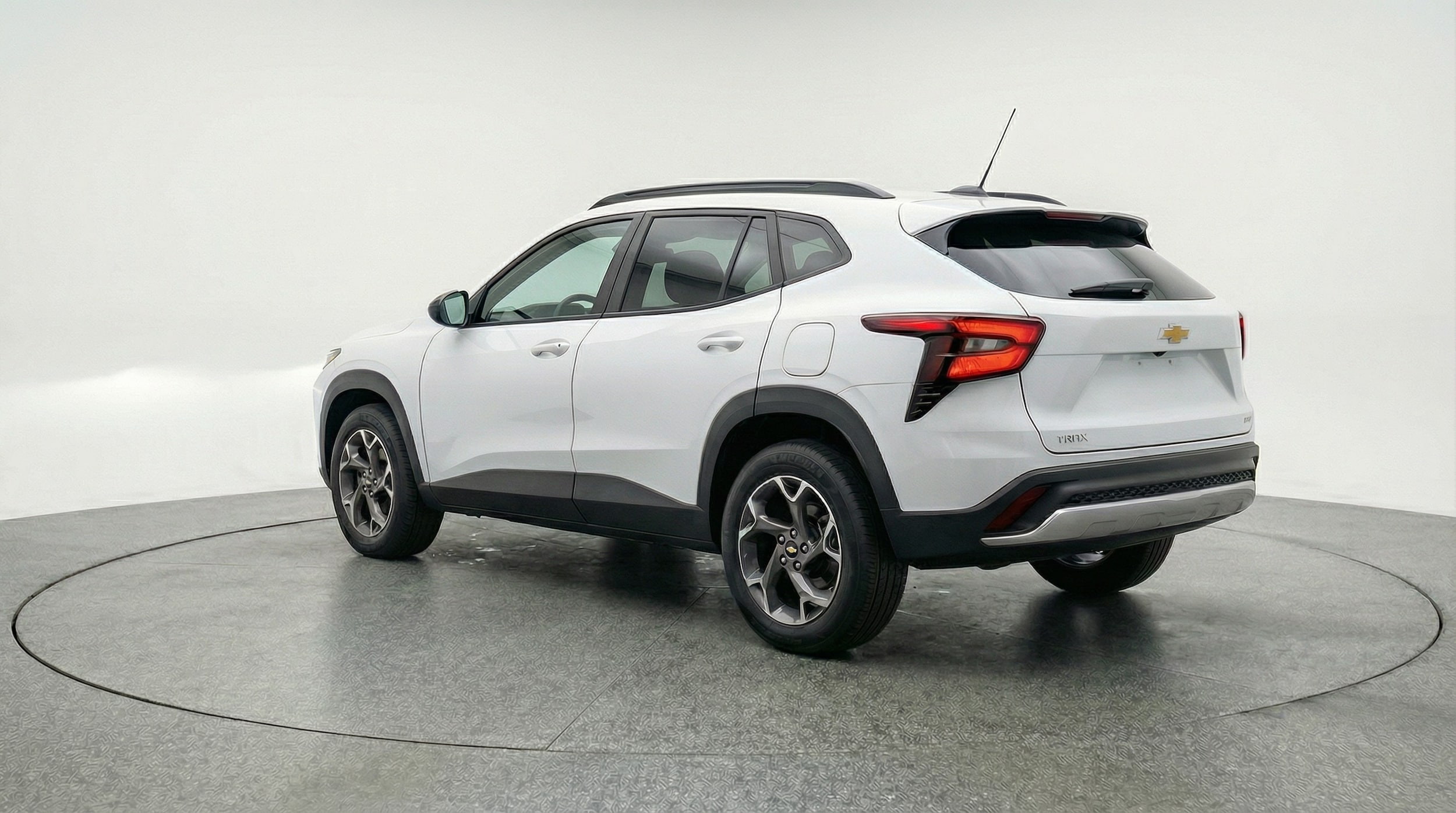 Thumbnail: 2025 Chevrolet Trax - 5