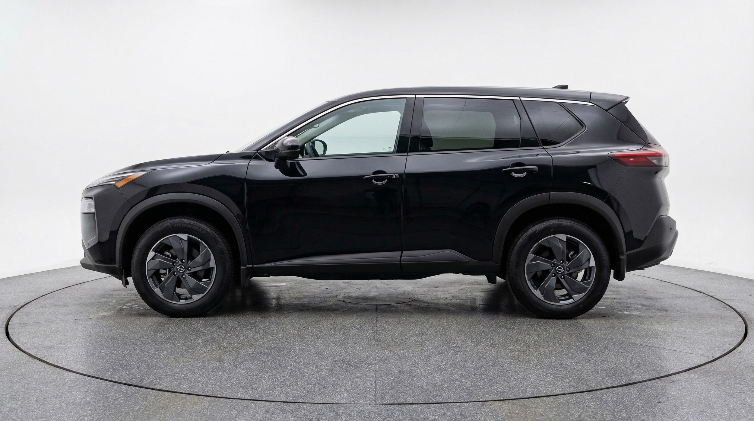 Thumbnail: 2025 Nissan Rogue - 4