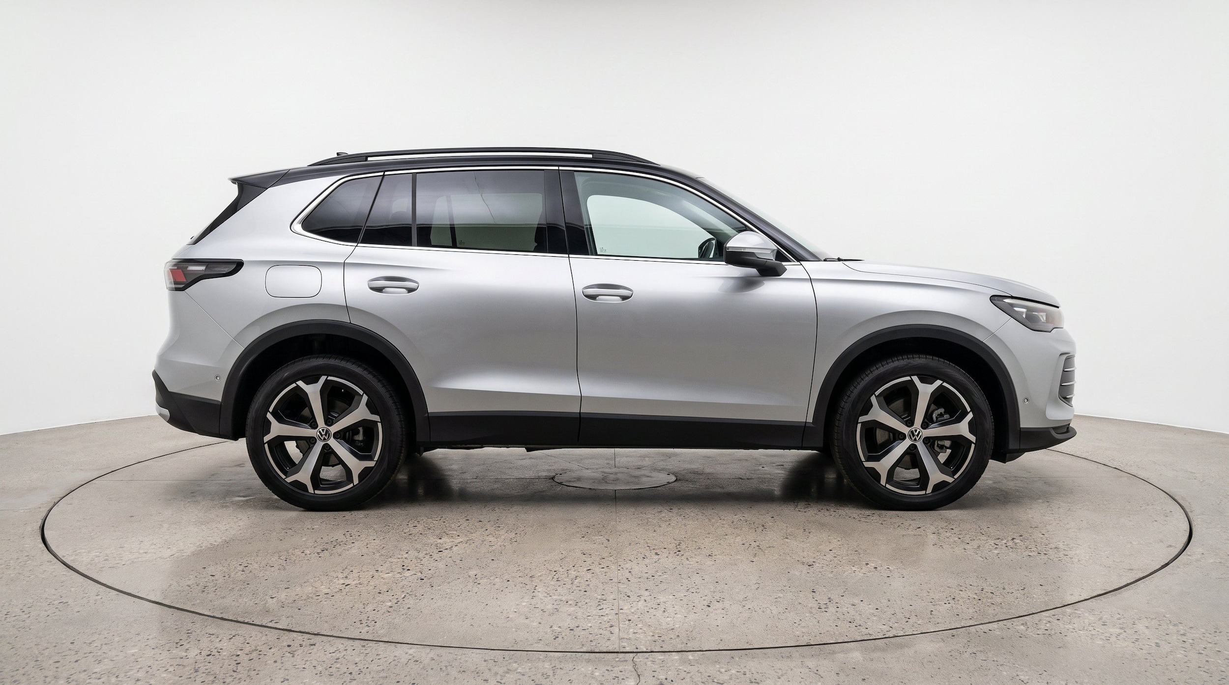 Thumbnail: 2026 Volkswagen Tiguan - 11