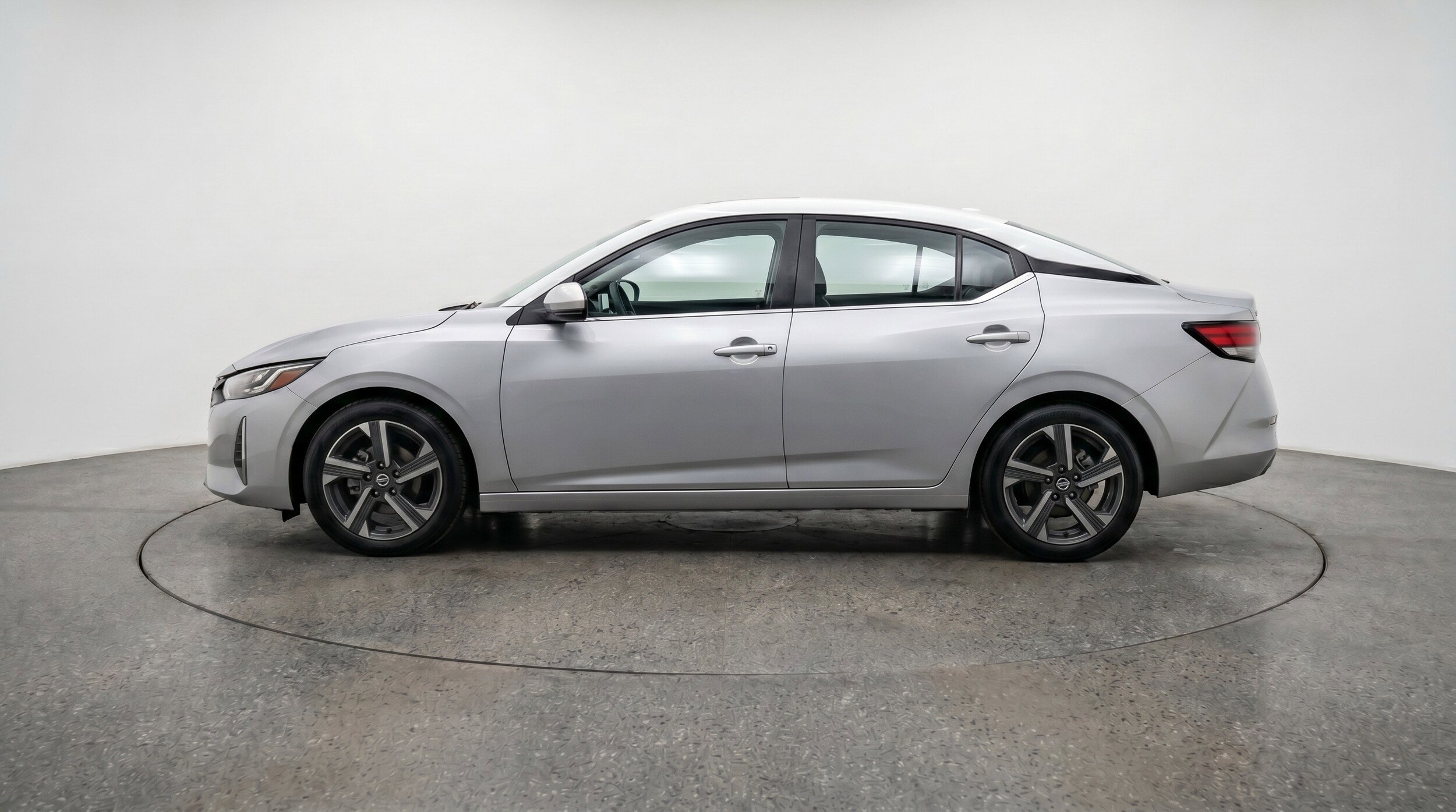 Thumbnail: 2025 Nissan Sentra - 5