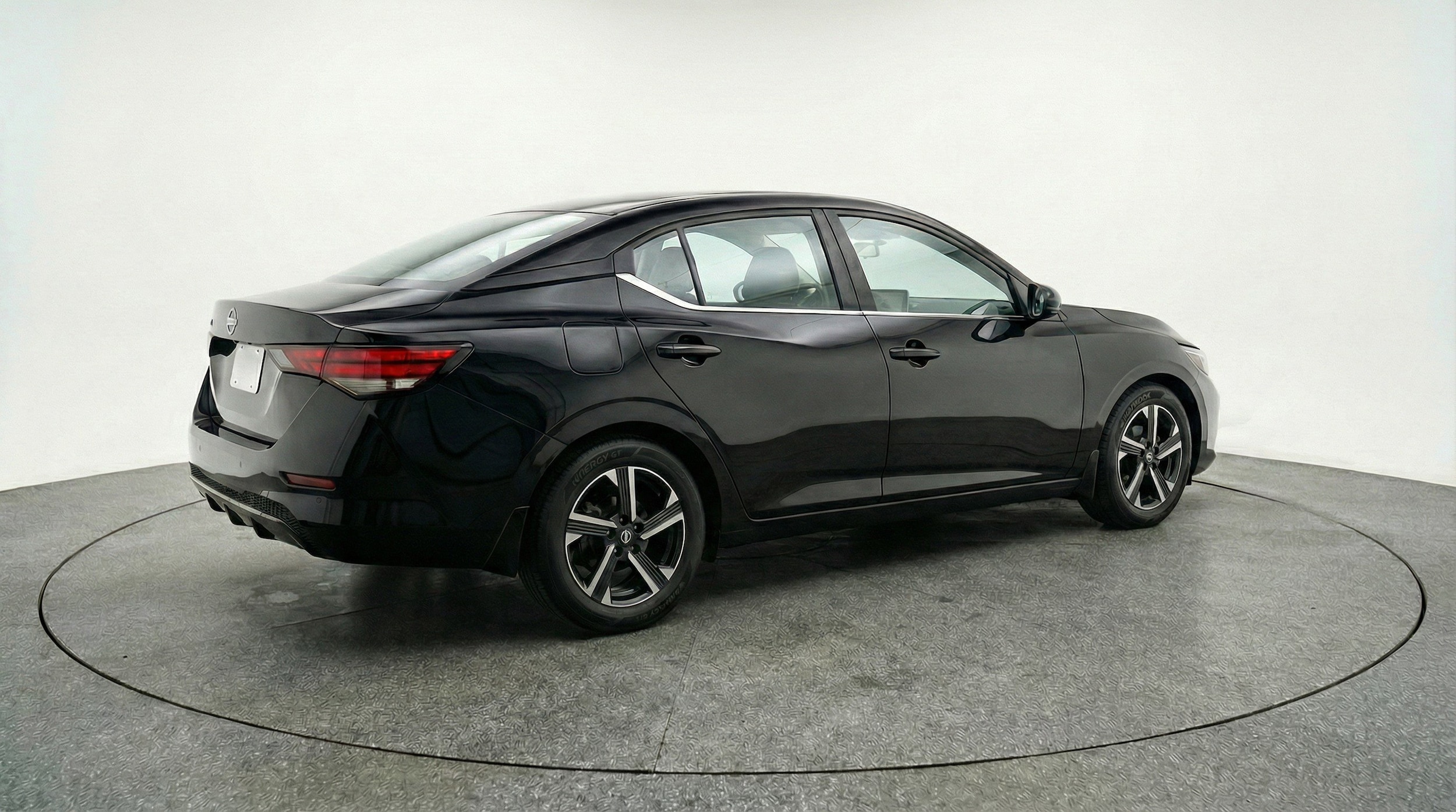 Thumbnail: 2025 Nissan Sentra - 9