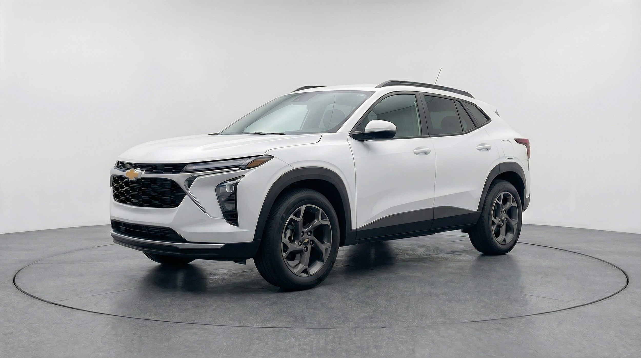 Thumbnail: 2025 Chevrolet Trax - 3