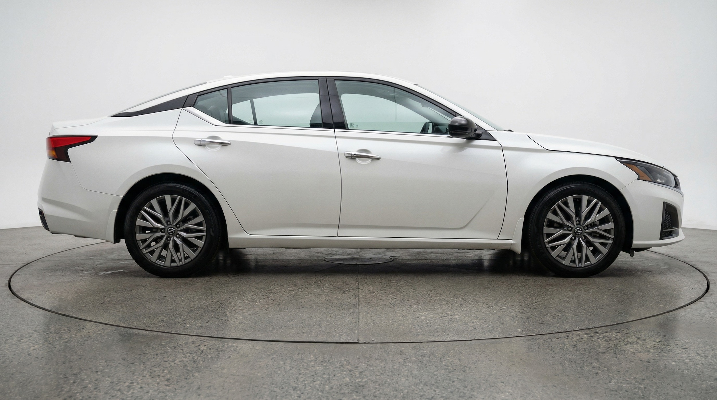 Thumbnail: 2025 Nissan Altima - 8