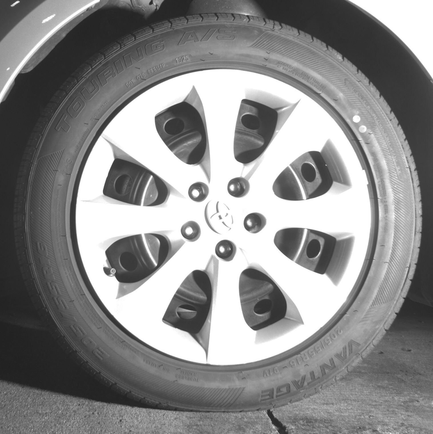 Thumbnail: 2024 Toyota Corolla - 9