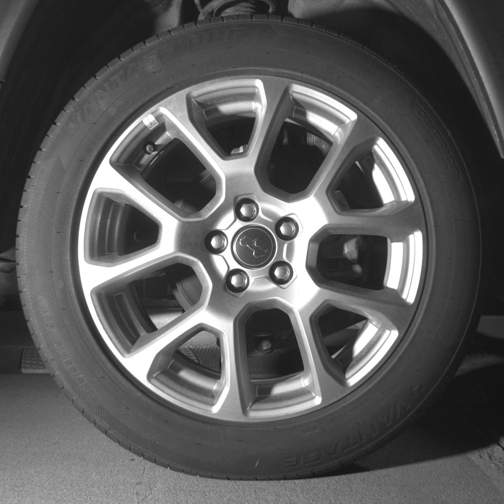 Thumbnail: 2025 Jeep Compass - 15