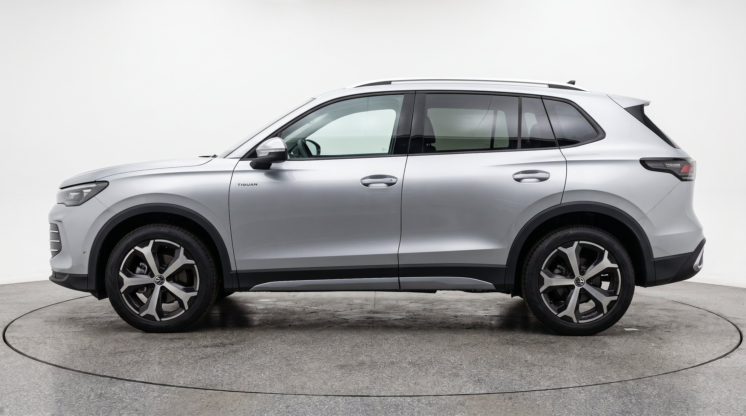 Thumbnail: 2026 Volkswagen Tiguan - 5