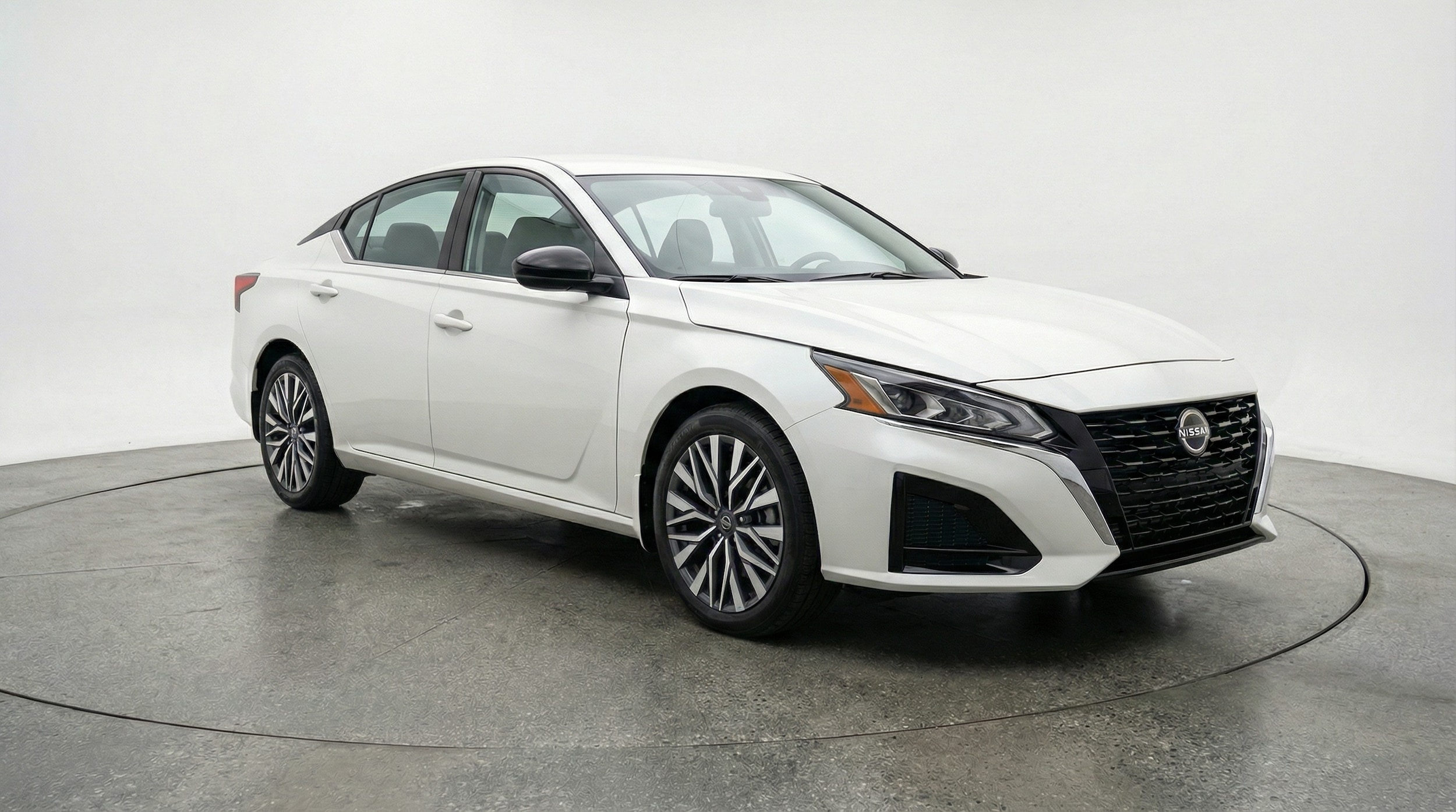 Thumbnail: 2025 Nissan Altima - 1