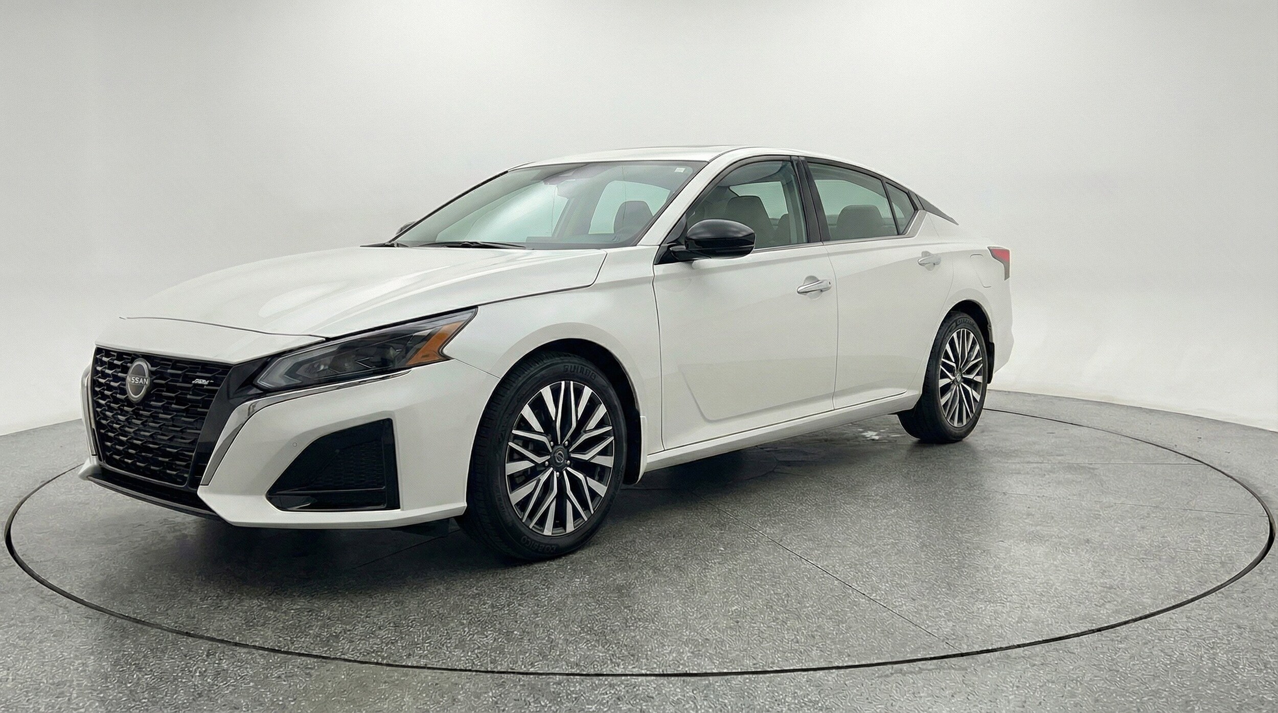 Thumbnail: 2025 Nissan Altima - 3