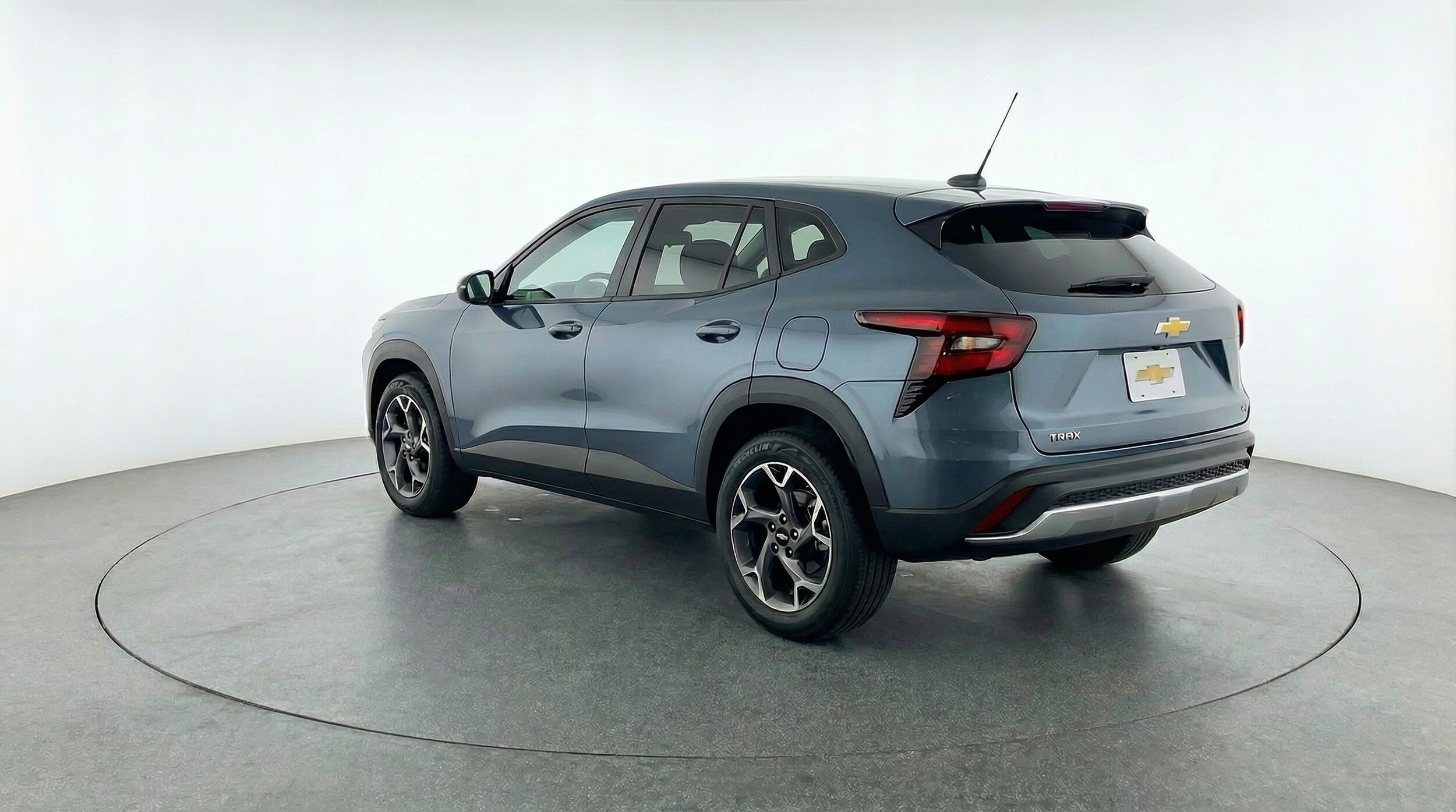 Thumbnail: 2025 Chevrolet Trax - 5