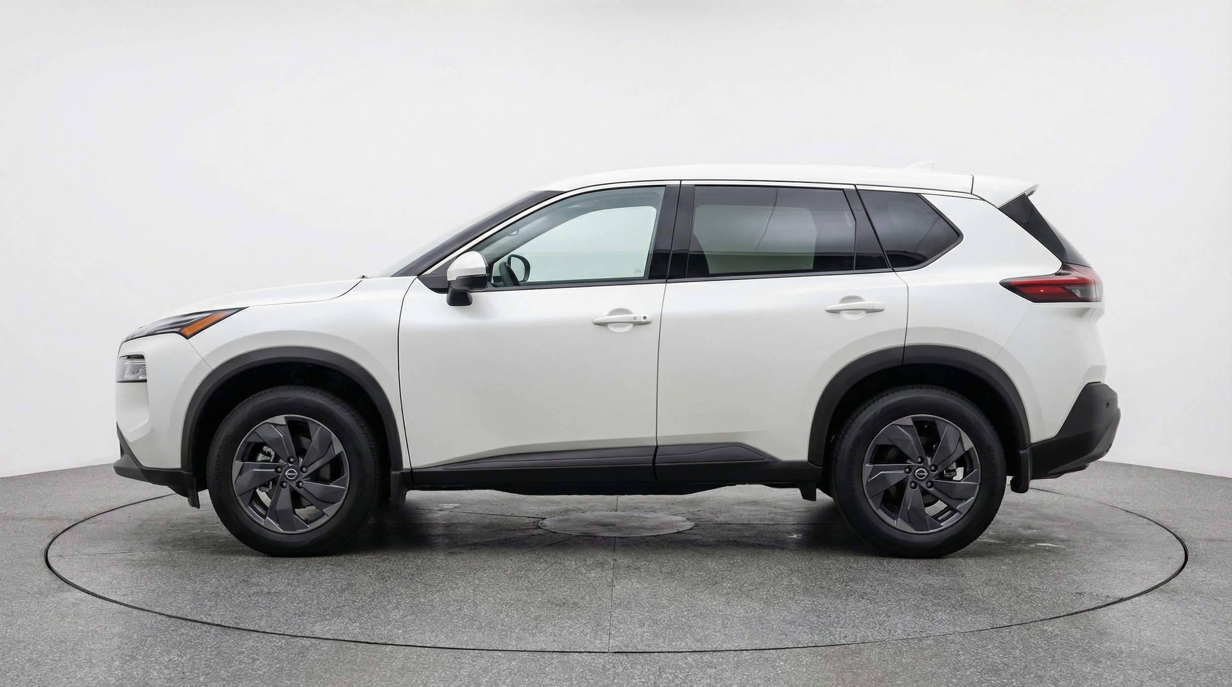 Thumbnail: 2025 Nissan Rogue - 4