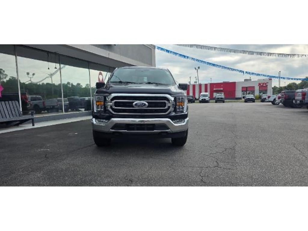 Used 2023 Ford F-150 XLT Crew Cab Short Bed Truck