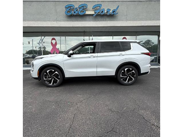 2024 Mitsubishi Outlander