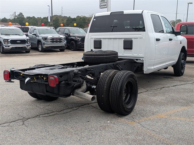 2026 Ram 3500 Tradesman photo 3