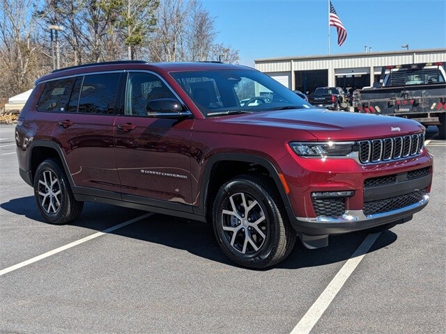 2025 Jeep Grand Cherokee L photo 2