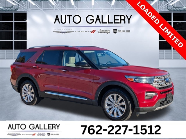 2022 Ford Explorer Limited's photo