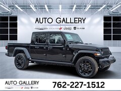 2025 Jeep Gladiator Nighthawk Pickup