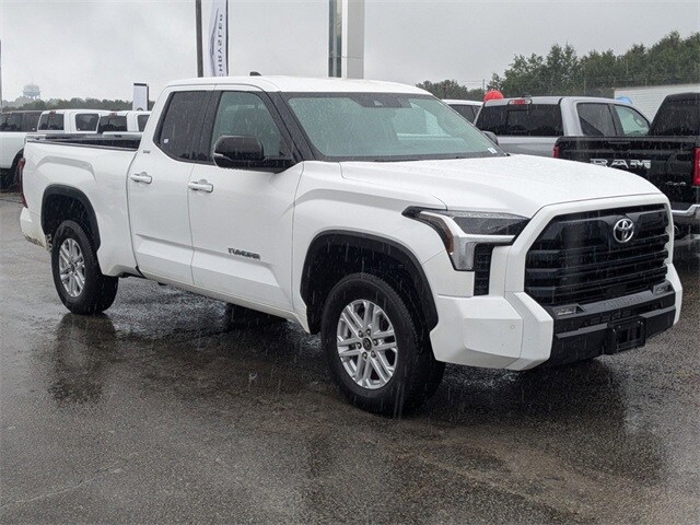 2022 Toyota Tundra SR5 photo 2