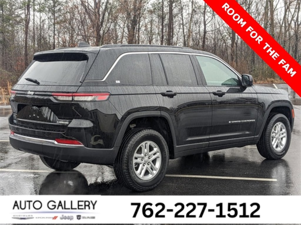 New 2025 Jeep Grand Cherokee L Laredo Sport Utility
