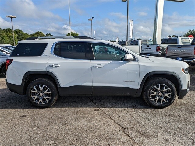 2023 Gmc Acadia SLT photo 2