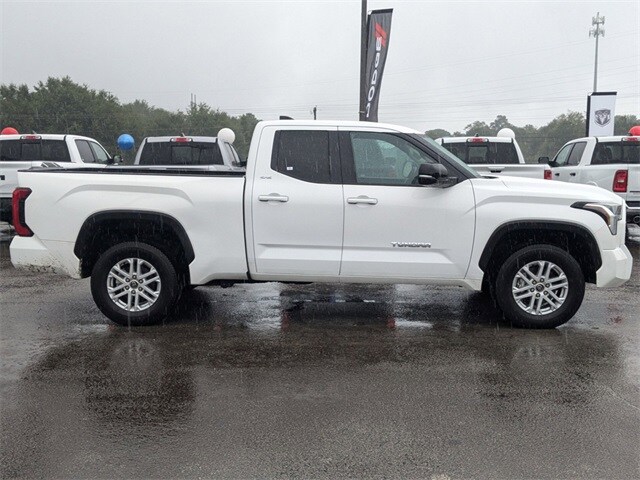 2022 Toyota Tundra SR5 photo 3