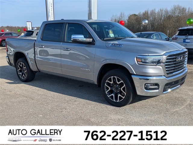 2025 RAM Ram 1500 Pickup Laramie's photo
