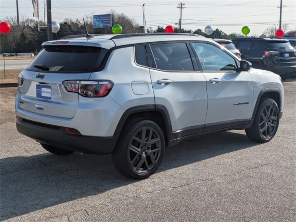 New 2026 Jeep Compass Latitude Sport Utility