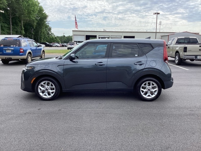 Used 2022 Kia Soul LX with VIN KNDJ23AU7N7803162 for sale in Commerce, GA