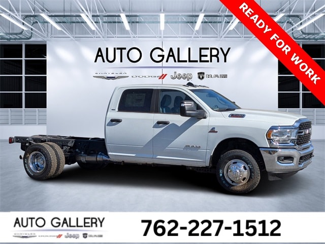 2024 RAM Ram 3500 Chassis Cab SLT's photo