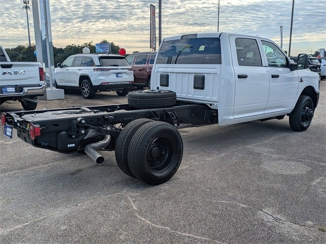 2026 Ram 3500 Tradesman photo 3