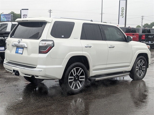 2022 Toyota 4Runner Limited photo 4