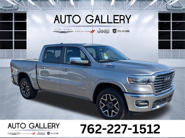 2025 RAM Ram 1500 Pickup Laramie's photo