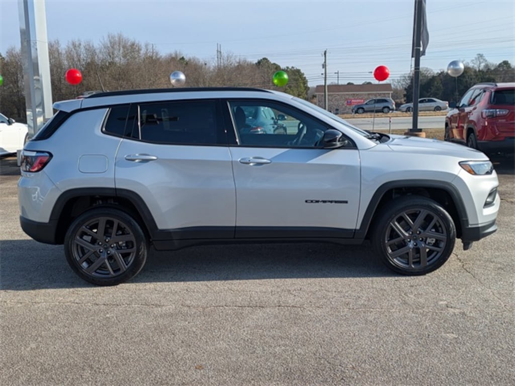 New 2026 Jeep Compass Latitude Sport Utility