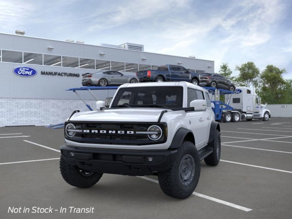 New 2025 Ford Bronco Outer Banks SUV