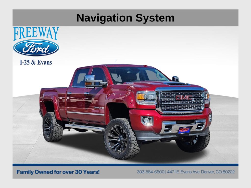2019 GMC Sierra 4WD Crew Cab Standard Box Denali's photo