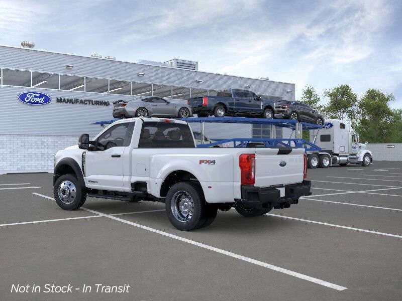 2026 Ford F-450 photo 3