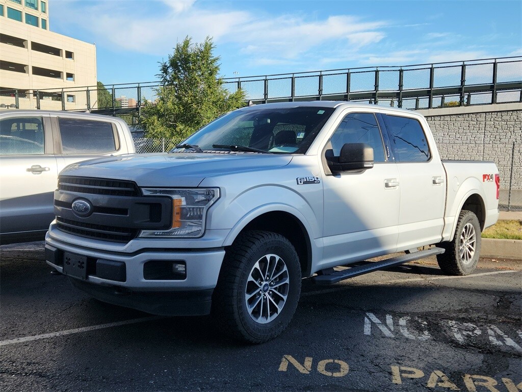 2019 Ford F-150 XLT photo 2