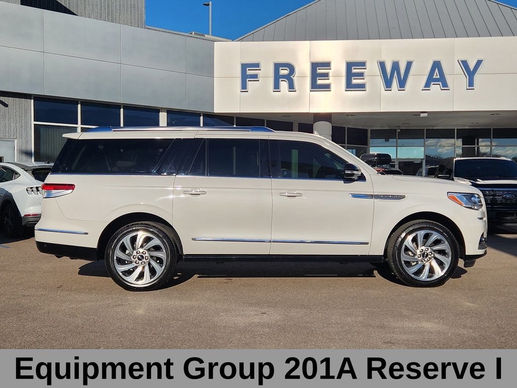 Used 2024 Lincoln Navigator L Reserve SUV