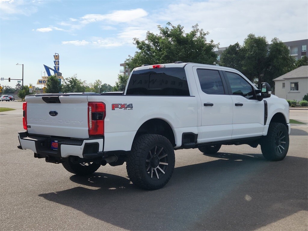 2023 Ford F-250 photo 3