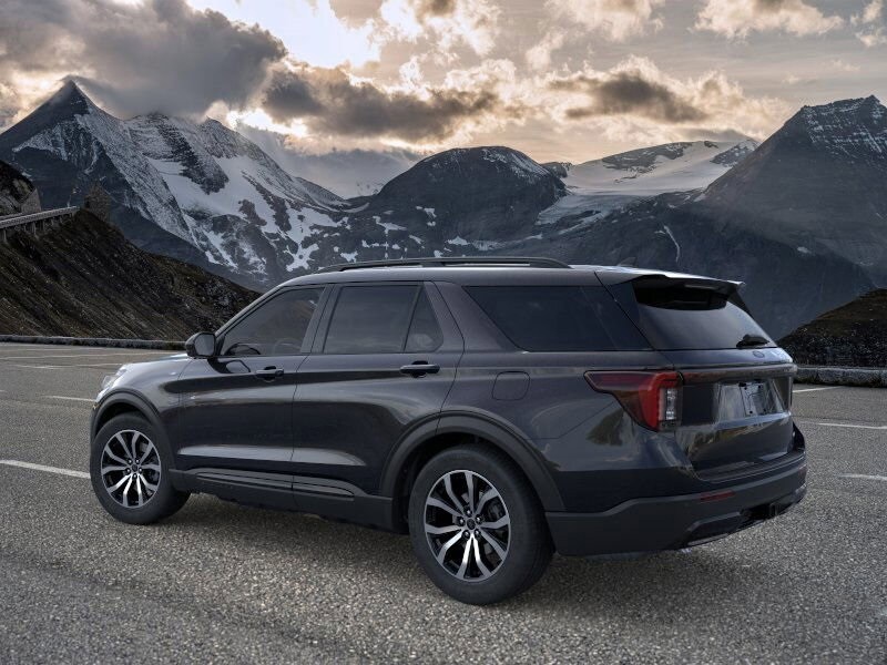 2026 Ford Explorer ST-Line photo 4