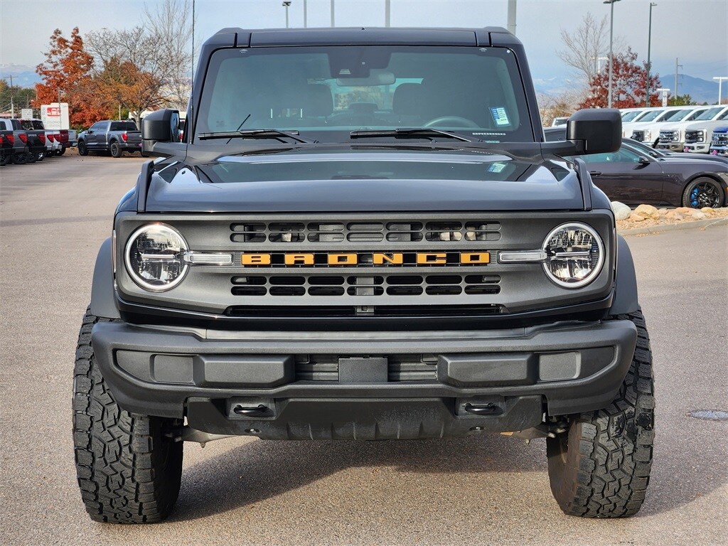 2023 Ford Bronco Base photo 3