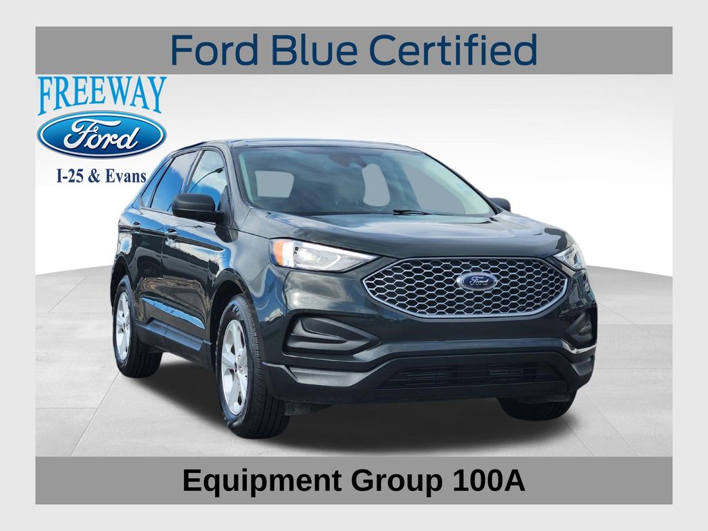 2024 Ford Edge SE's photo