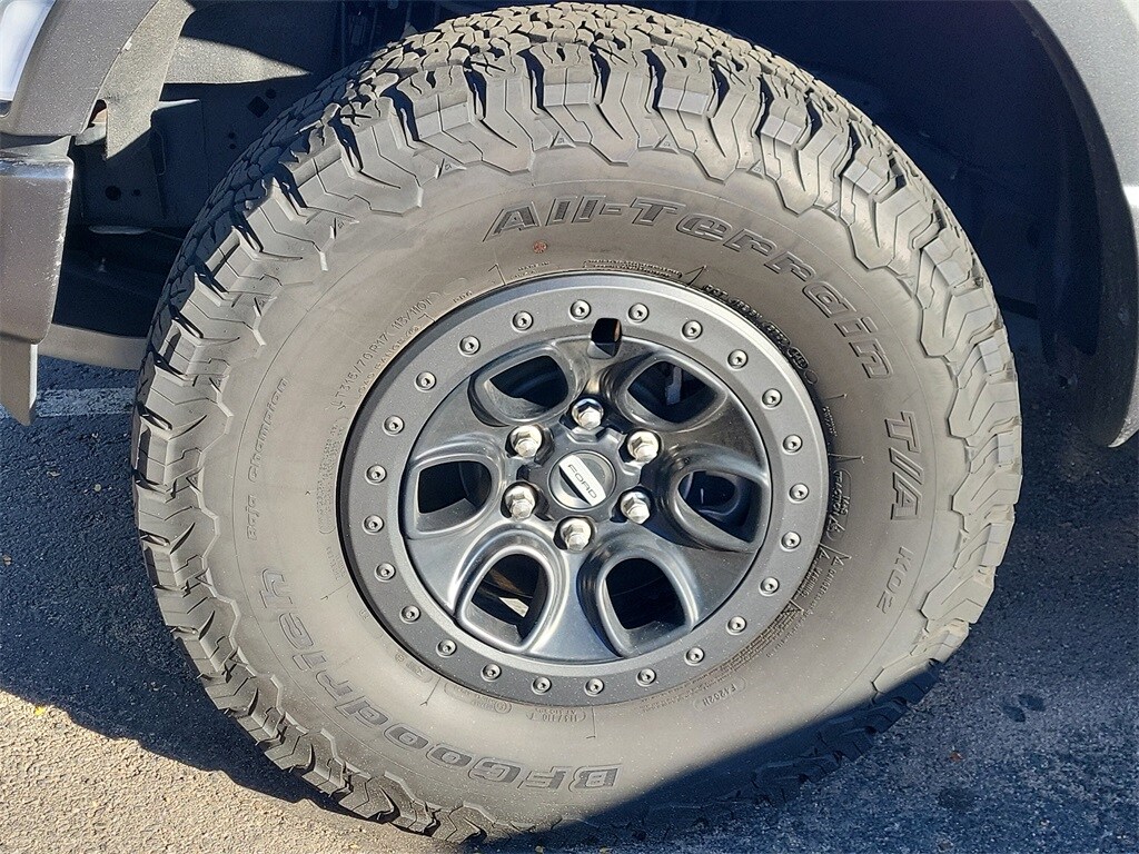 2023 Ford F-150 Raptor photo 4