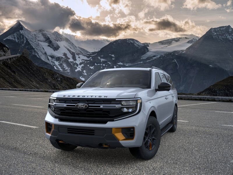 2025 Ford Expedition photo 2