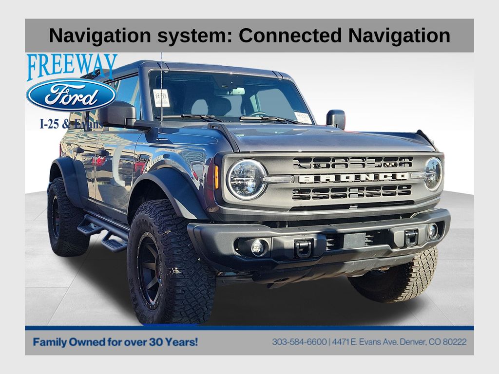 2023 Ford Bronco 4-Door Black Diamond's photo