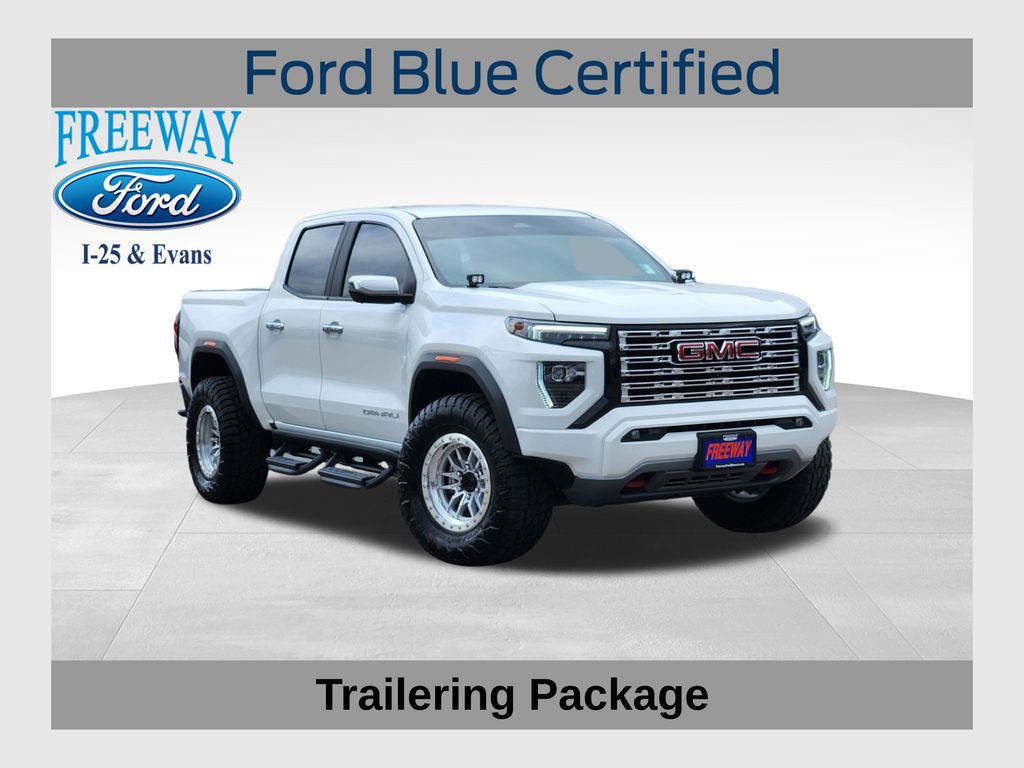 2023 GMC Canyon 4WD Denali Crew Cab Short Box's photo