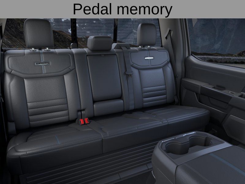 2026 Ford F-350 Super Duty Platinum - Photo 12
