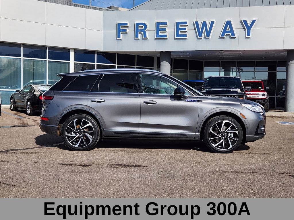 Used 2024 Lincoln Corsair Grand Touring SUV