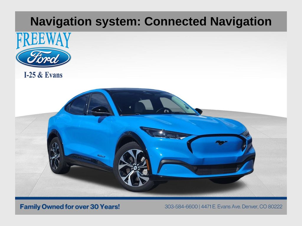 2022 Ford Mustang Mach-E Premium RWD