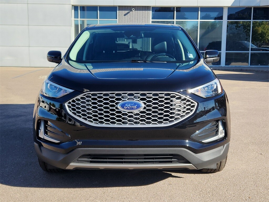 2023 Ford Edge SEL photo 4